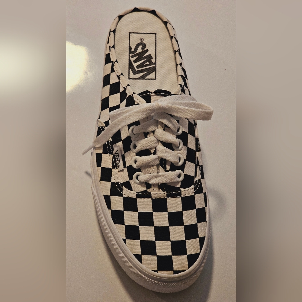 Womens 8.5 Black Whita Slip On Vans Sneaker Shoes - Picture 8 of 11